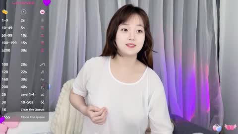 Snapshot of _flipped_ chatting on October 22, 1:06 am Flipped online show from October 22, 1:06 am