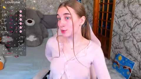 Kate online show from December 19, 2:02 pm