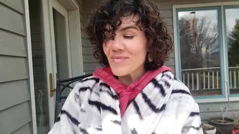 Snapshot of _frankie_rivers chatting on March 2, 6:51 pm Frankie Rivers allmylinks online show from March 2, 6:51 pm