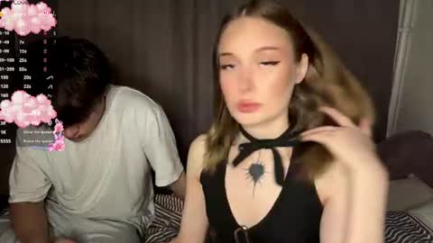 Kaithie and Jessie online show from July 27, 7:54 pm