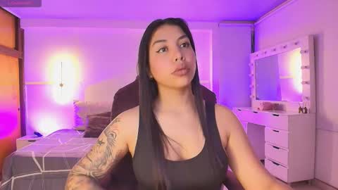 Snapshot of _gaby1 chatting on March 25, 3:34 am Juliana Gaby Kloe online show from March 25, 3:34 am