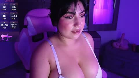 we are hot friends online show from January 23, 9:50 am