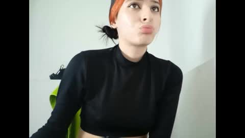 Mia-foster online show from December 4, 9:46 pm