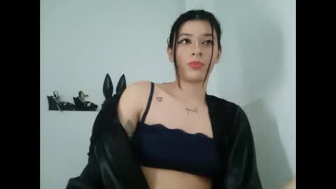 Mia-foster online show from February 26, 4:03 am