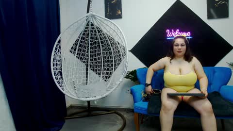 Gentle Daisy online show from March 28, 7:02 pm