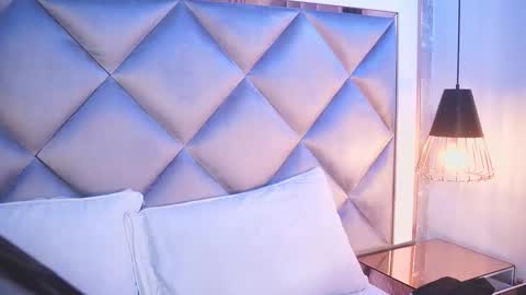 _giggy online show from February 23, 11:40 am