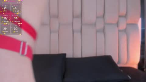 Gigi online show from December 17, 11:49 am