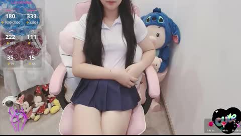 Snapshot of _girlcute_ chatting on September 30, 1:32 am Anna online show from September 30, 1:32 am