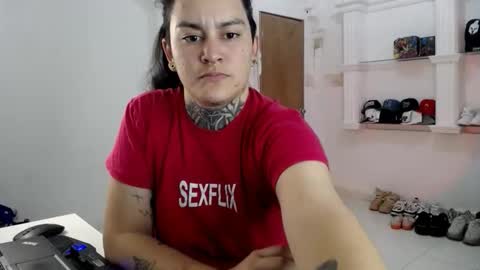 LEEP  online show from November 5, 4:45 am