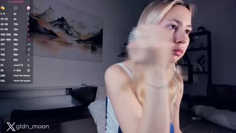 Snapshot of _golden_moon_ chatting on March 12, 4:51 am Rina online show from March 12, 4:51 am