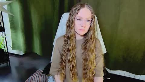 _goldilocks__ online show from February 5, 9:58 am