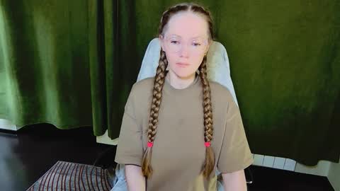 _goldilocks__ online show from February 10, 2:21 pm