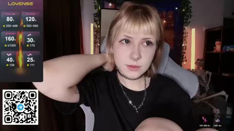 Tori online show from April 12, 8:30 am