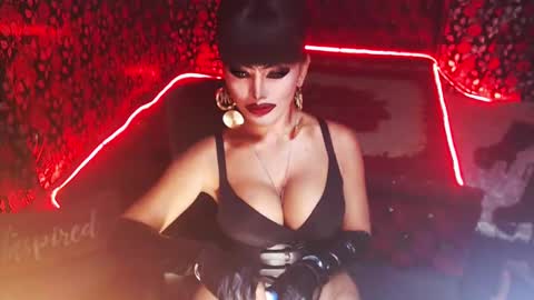 Snapshot of _hailyourqueenx chatting on January 6, 9:11 pm GoDDess Chloe online show from January 6, 9:11 pm