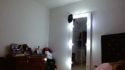 Hanna online show from March 4, 12:50 am