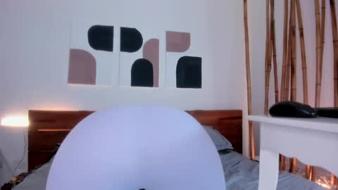 Hanna johnson online show from May 31, 5:59 am
