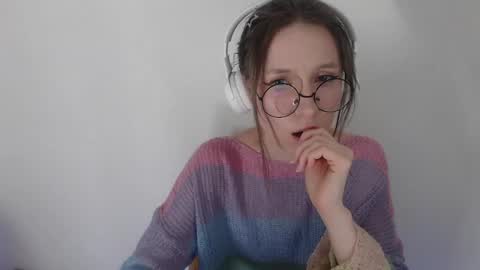 Hannaolotl online show from April 23, 5:48 pm