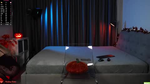 Veronica online show from November 1, 5:04 pm