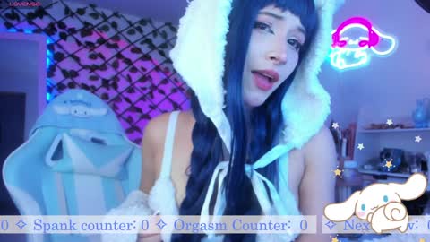 Snapshot of _heavenly_blue_ chatting on December 3, 4:47 am Bluey online show from December 3, 4:47 am