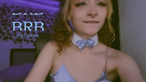 Snapshot of _heavenly_blue_ chatting on December 11, 7:20 am Bluey online show from December 11, 7:20 am