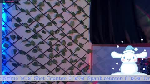 Snapshot of _heavenly_blue_ chatting on December 12, 2:37 am Bluey online show from December 12, 2:37 am