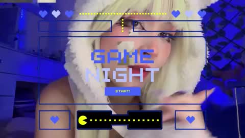 Snapshot of _heavenly_blue_ chatting on September 15, 12:43 am Bluey online show from September 15, 12:43 am
