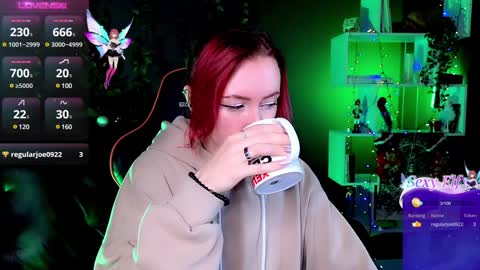 Snapshot of _helencarter chatting on December 21, 8:43 pm Helen Carter 3  Next stream   2330 MSC online show from December 21, 8:43 pm