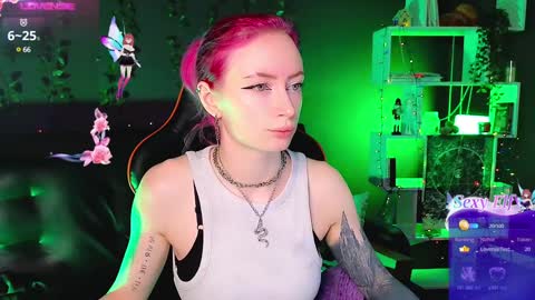 Snapshot of _helencarter chatting on January 12, 8:36 pm Helen Carter 3  Next stream   2330 MSC online show from January 12, 8:36 pm