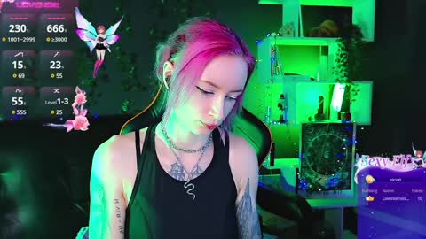 Snapshot of _helencarter chatting on January 26, 8:34 pm Helen Carter 3  Next stream   2330 MSC online show from January 26, 8:34 pm