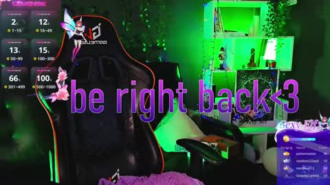 Snapshot of _helencarter chatting on January 27, 11:54 pm Helen Carter 3  Next stream   2330 MSC online show from January 27, 11:54 pm