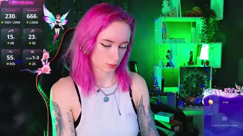 Snapshot of _helencarter chatting on February 1, 8:47 pm Helen Carter 3  Next stream   2330 MSC online show from February 1, 8:47 pm