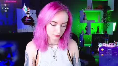 Snapshot of _helencarter chatting on February 11, 8:31 pm Helen Carter 3  Next stream   2330 MSC online show from February 11, 8:31 pm