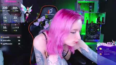 Snapshot of _helencarter chatting on February 24, 2:51 am Helen Carter 3  Next stream   2330 MSC online show from February 24, 2:51 am