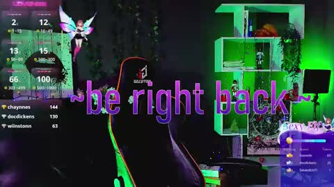 Snapshot of _helencarter chatting on March 10, 2:50 am Helen Carter 3  Next stream   2330 MSC online show from March 10, 2:50 am