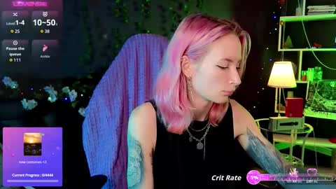 Snapshot of _helencarter chatting on September 22, 8:33 pm Helen Carter 3  Next stream   2330 MSC online show from September 22, 8:33 pm