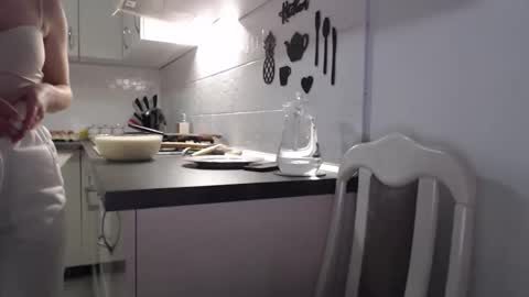 Criss4u online show from March 5, 6:26 pm