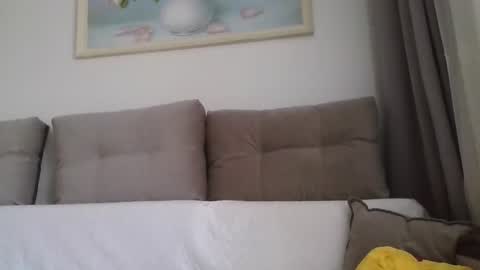 Snapshot of _hidden_frommymoom_ chatting on April 24, 6:38 am Criss4u online show from April 24, 6:38 am