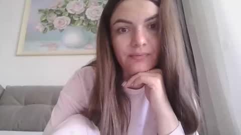 Snapshot of _hidden_frommymoom_ chatting on April 28, 5:34 am Criss4u online show from April 28, 5:34 am