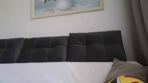 Snapshot of _hidden_frommymoom_ chatting on May 4, 7:37 am Criss4u online show from May 4, 7:37 am