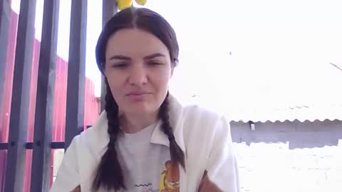Snapshot of _hidden_frommymoom_ chatting on May 16, 11:09 am Criss4u online show from May 16, 11:09 am