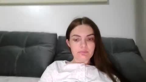 Snapshot of _hidden_frommymoom_ chatting on May 30, 8:50 pm Criss4u online show from May 30, 8:50 pm