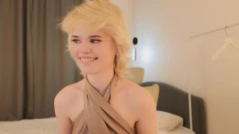 Snapshot of _honnyland chatting on May 31, 6:09 pm Alisha online show from May 31, 6:09 pm