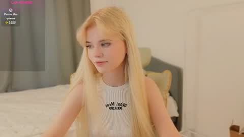 Alisha online show from July 29, 1:09 pm