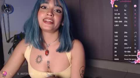 Jenn  online show from February 5, 5:12 am