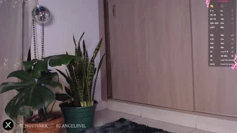 Jenn  online show from February 17, 4:09 am