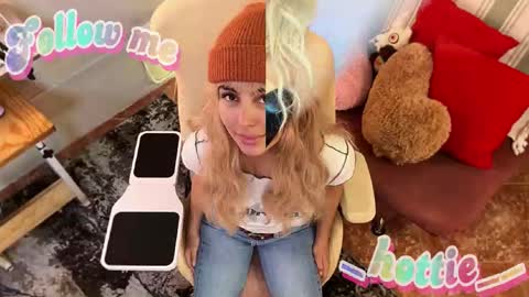 _hottie__ online show from October 8, 8:01 am