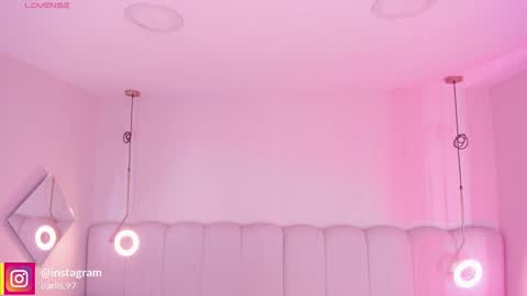 Snapshot of _huge_boobs_ebony chatting on December 14, 6:34 pm Darlis online show from December 14, 6:34 pm