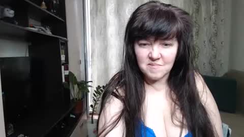 Snapshot of _illusion_ chatting on March 23, 10:41 am Illusion online show from March 23, 10:41 am