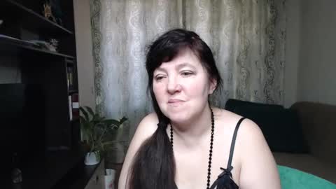 Snapshot of _illusion_ chatting on April 16, 10:27 am Illusion online show from April 16, 10:27 am