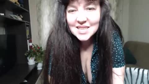 Snapshot of _illusion_ chatting on April 23, 12:29 pm Illusion online show from April 23, 12:29 pm